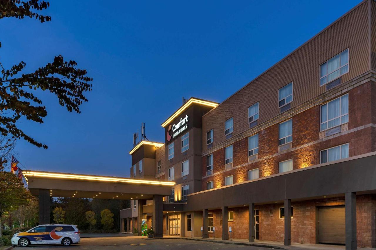 Comfort Inn & Suites Surrey Exterior foto